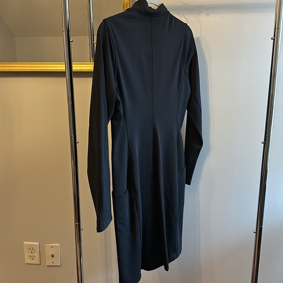 Athleta activewear dress - Picture 3 of 3